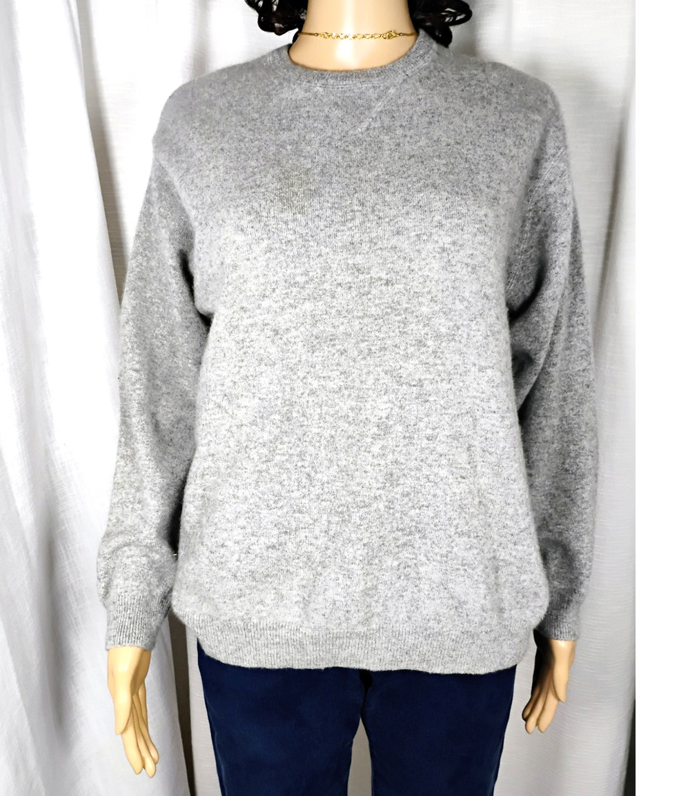 Cashmere M Sweater Gray Heathered Knit Crew Neck Quiet Luxury Classic Pullover